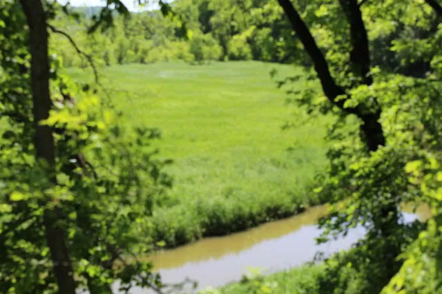 $1,258,850 | 3954 Oak, Potosi, WI 53820