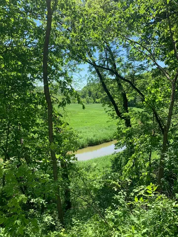 $1,258,850 | 3954 Oak, Potosi, WI 53820