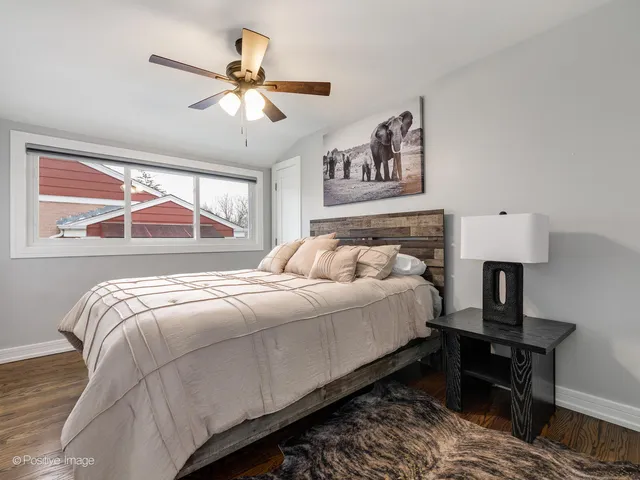 $699,900 | 7225 East Prairie Road, Lincolnwood, IL 60712