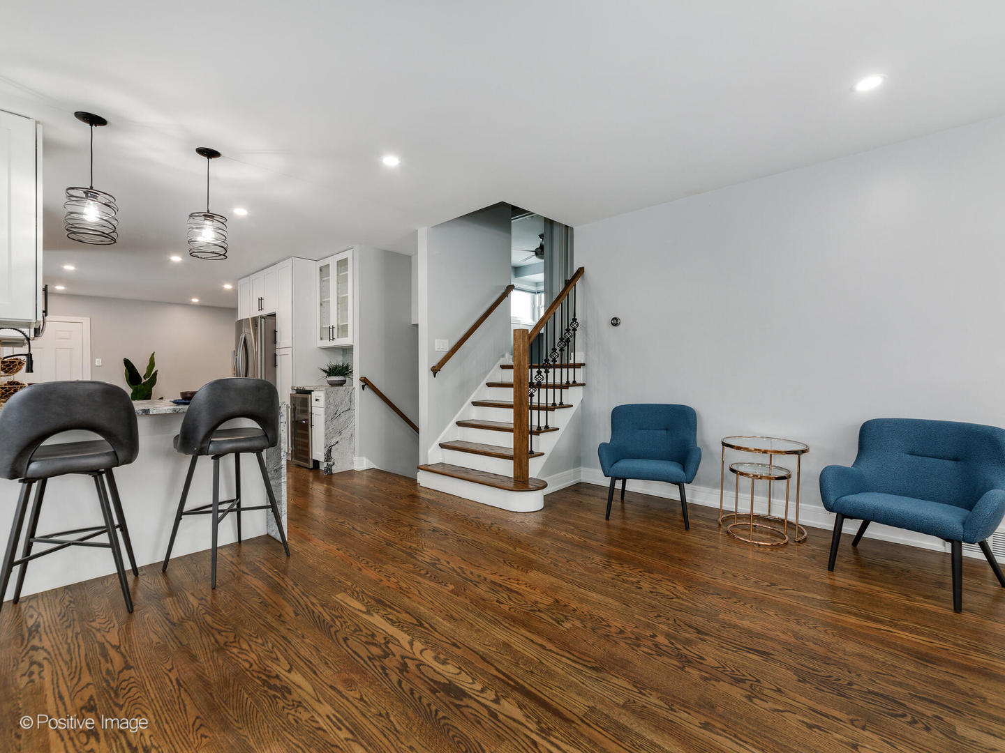 7225 East Prairie Road Lincolnwood, IL 60712 - Photo 5 of 30