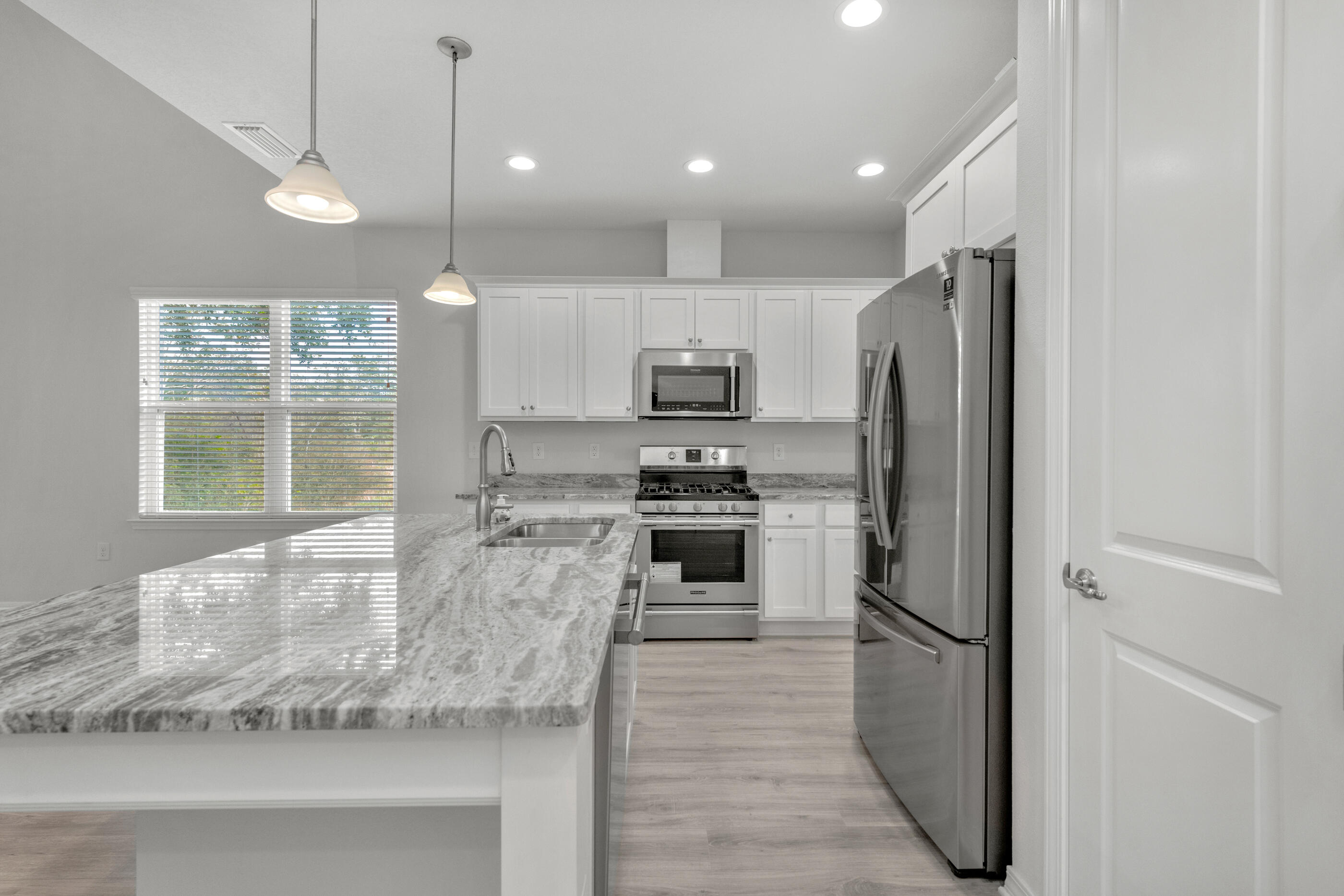 303 Key Lime Place Crestview, FL 32536 - Photo 8 of 42 KeyLime-4-1