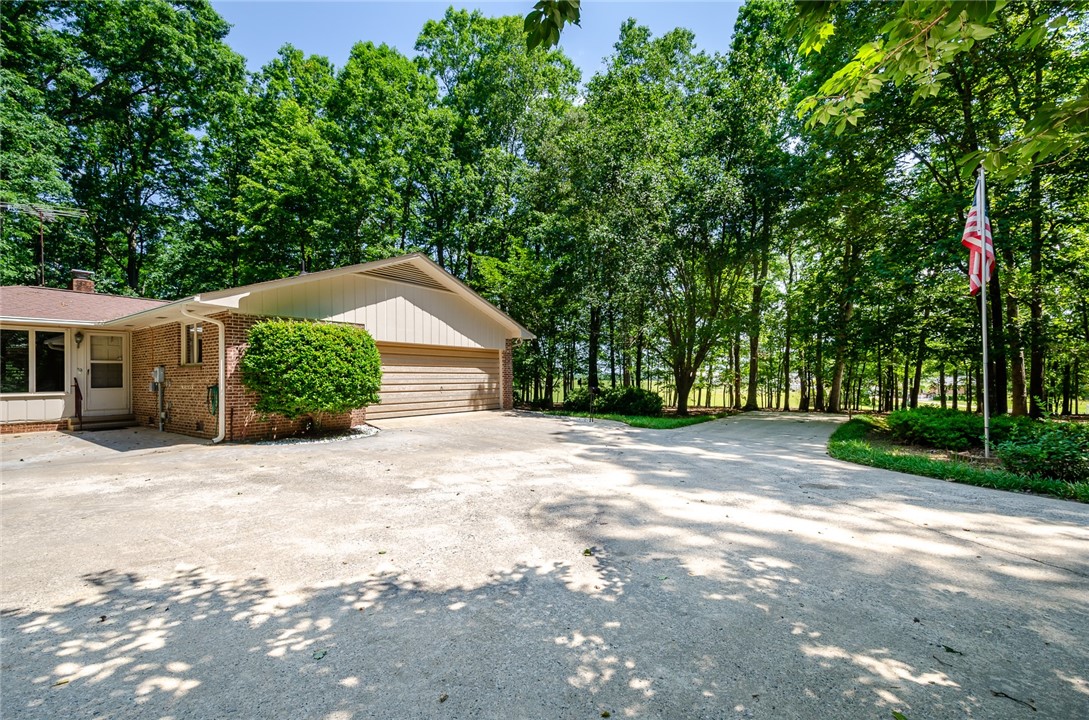 831 Blake Dairy Road Belton, SC 29627 - Photo 26 of 36