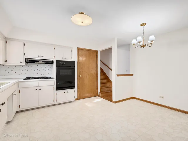 $389,700 | 5311 South Ashland Avenue, Countryside, IL 60525