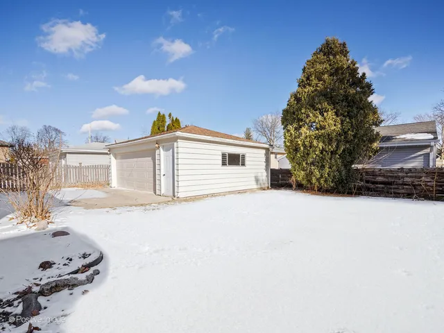 $389,700 | 5311 South Ashland Avenue, Countryside, IL 60525