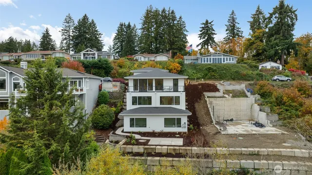 $1,650,000 | 8309 Bayridge Avenue, Gig Harbor, WA 98335