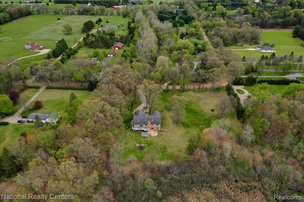 1637 Rowe Road Milford, MI 48380 - Photo 37 of 40 DJI_0380-Edit.jpg