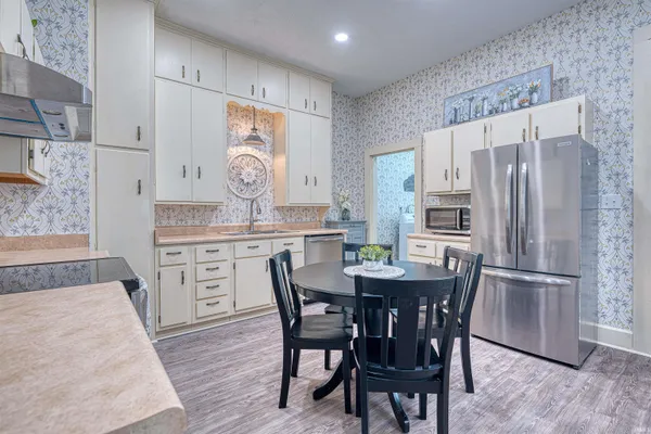 $200,000 | 1502 Hollywood Avenue, Evansville, IN 47712