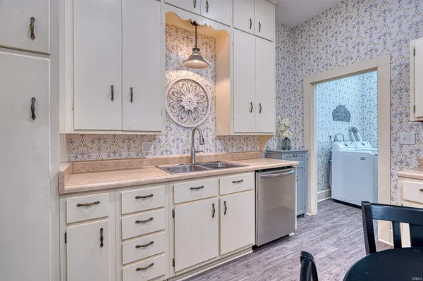 $200,000 | 1502 Hollywood Avenue, Evansville, IN 47712