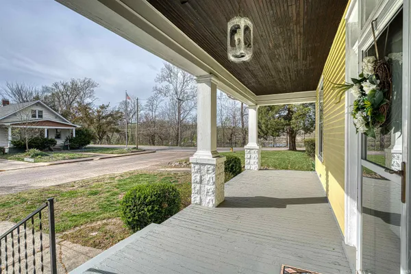 $200,000 | 1502 Hollywood Avenue, Evansville, IN 47712