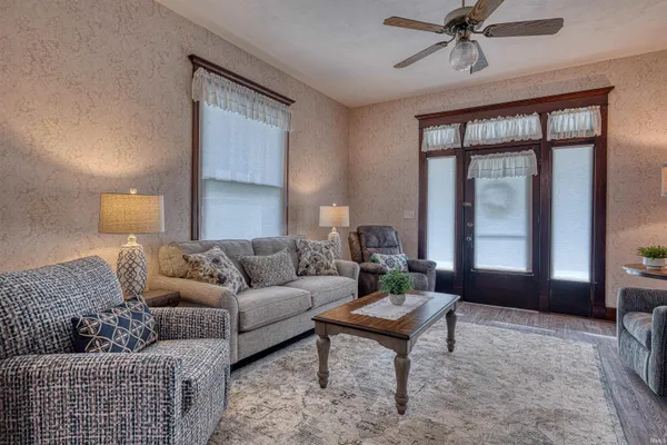 $200,000 | 1502 Hollywood Avenue, Evansville, IN 47712