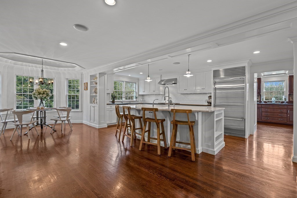 61 Eisenhower Circle Wellesley, MA 02482 - Photo 12 of 34