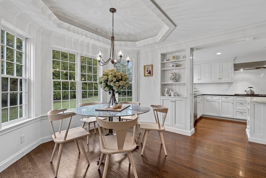 61 Eisenhower Circle Wellesley, MA 02482 - Photo 17 of 34