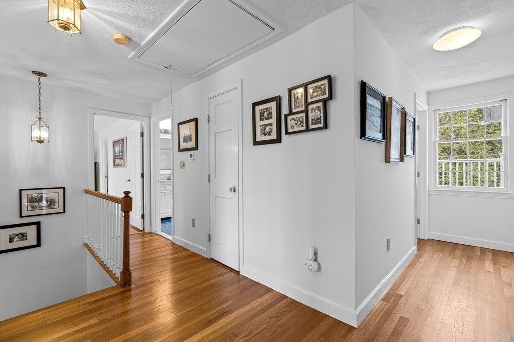 61 Eisenhower Circle Wellesley, MA 02482 - Photo 19 of 34