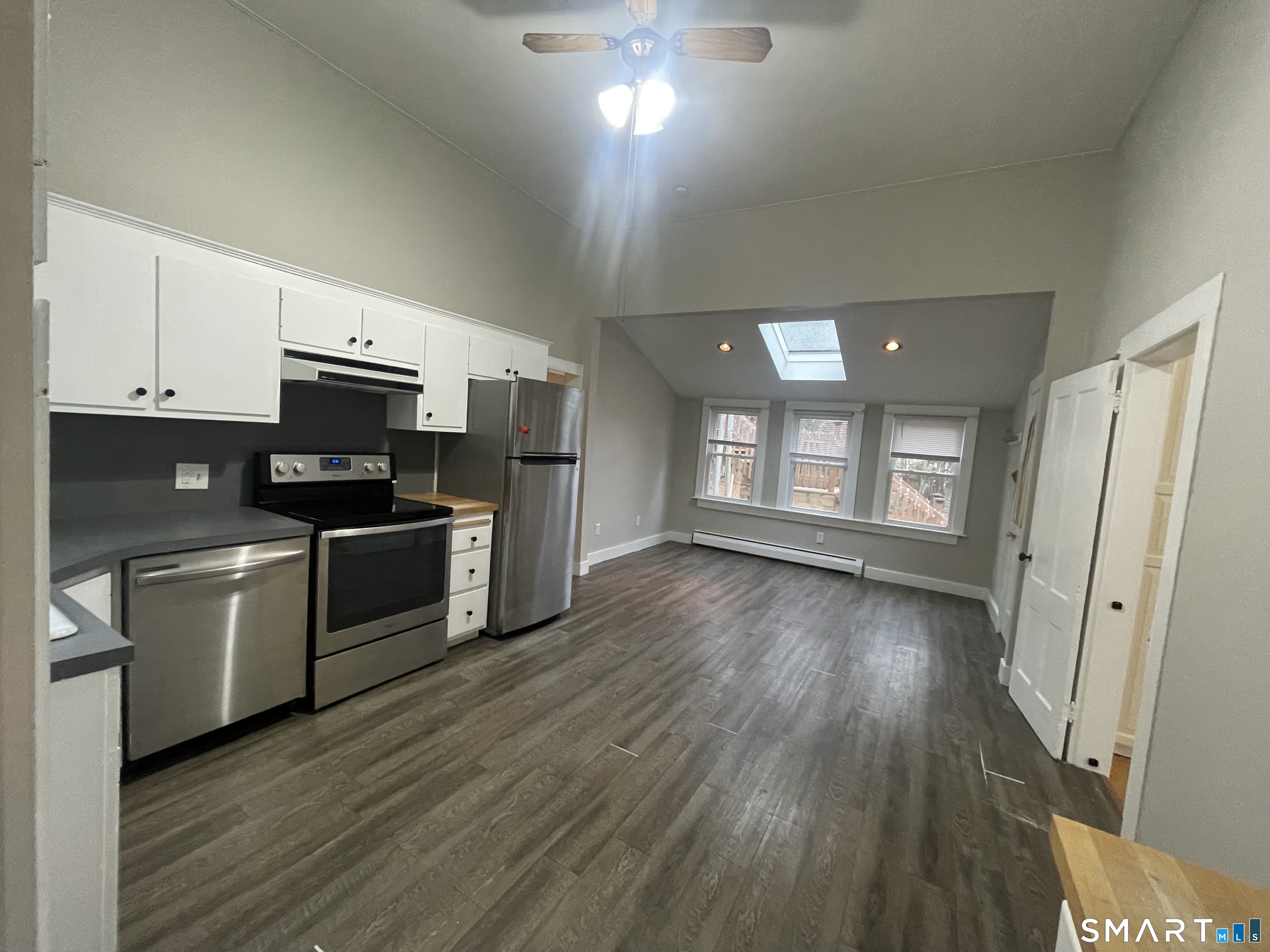 9 Hicksville Road Cromwell, CT 06416 - Photo 3 of 23