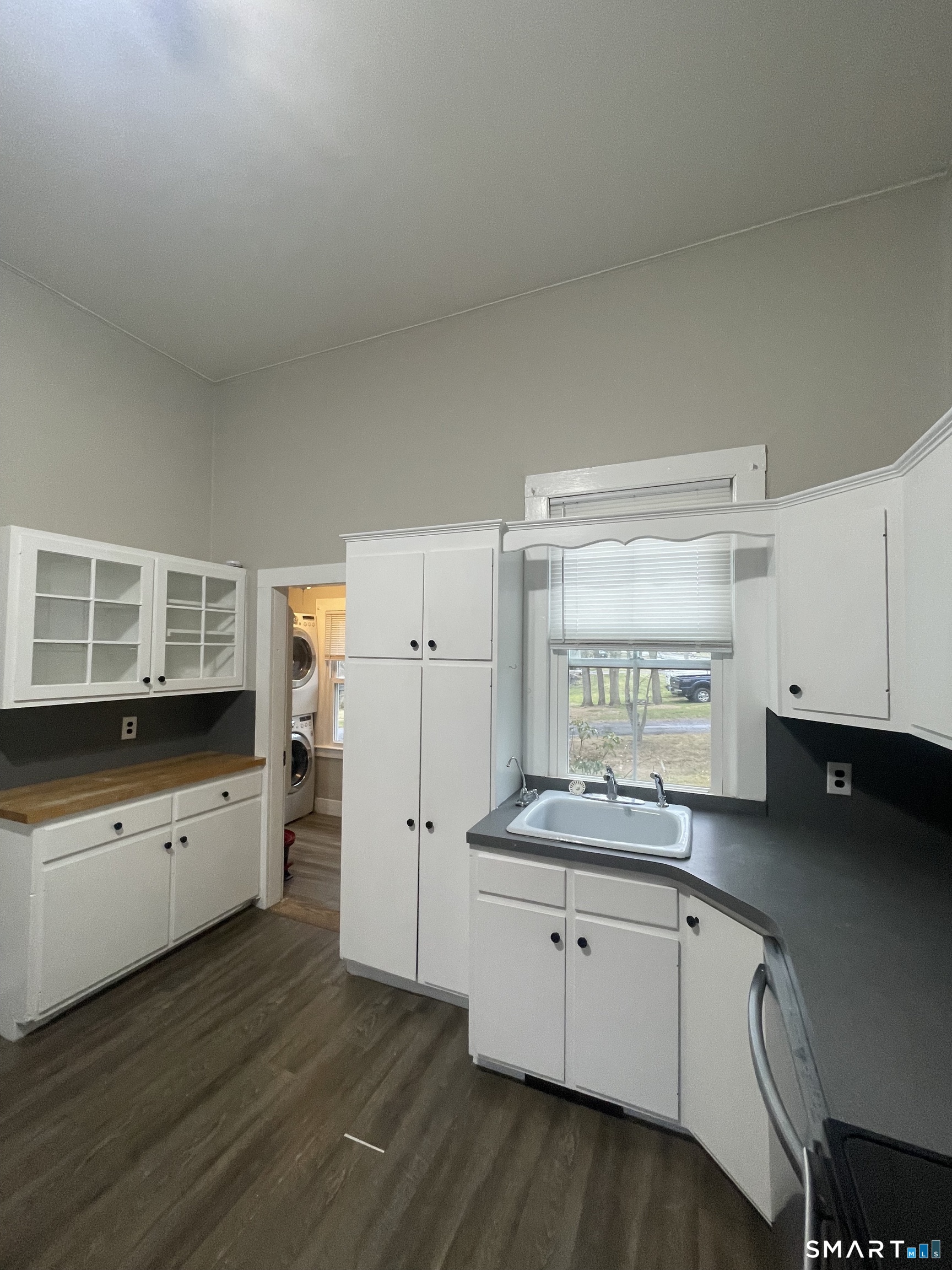 9 Hicksville Road Cromwell, CT 06416 - Photo 4 of 23