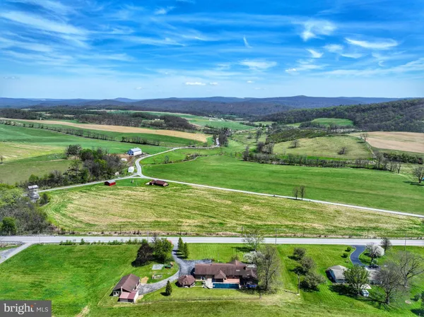 $389,000 | 2679 Raystown Road, Hopewell, PA 16650