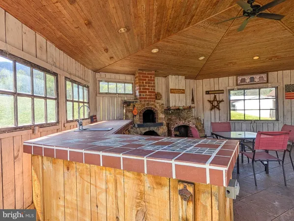 $389,000 | 2679 Raystown Road, Hopewell, PA 16650