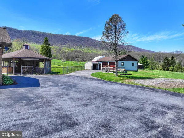 $389,000 | 2679 Raystown Road, Hopewell, PA 16650