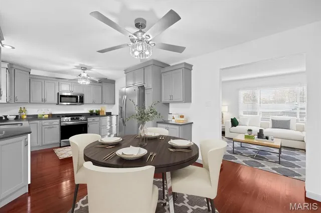 $219,900 | 213 Lexington Drive, Fairview Heights, IL 62208