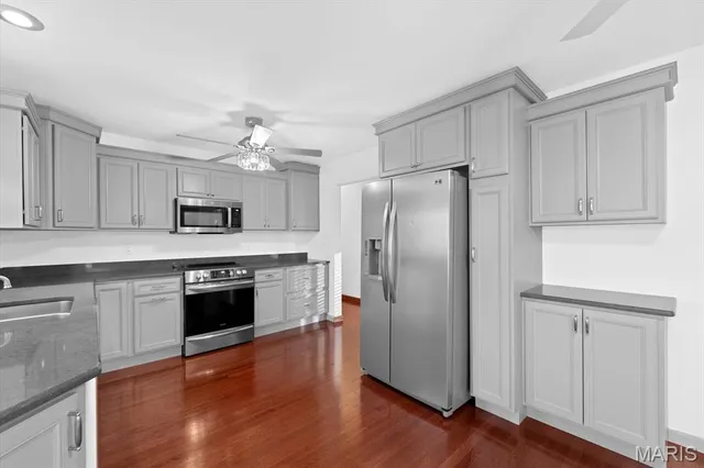 $219,900 | 213 Lexington Drive, Fairview Heights, IL 62208