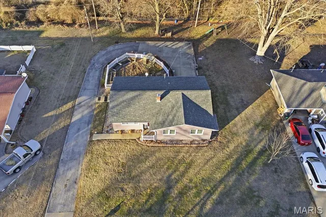 $219,900 | 213 Lexington Drive, Fairview Heights, IL 62208