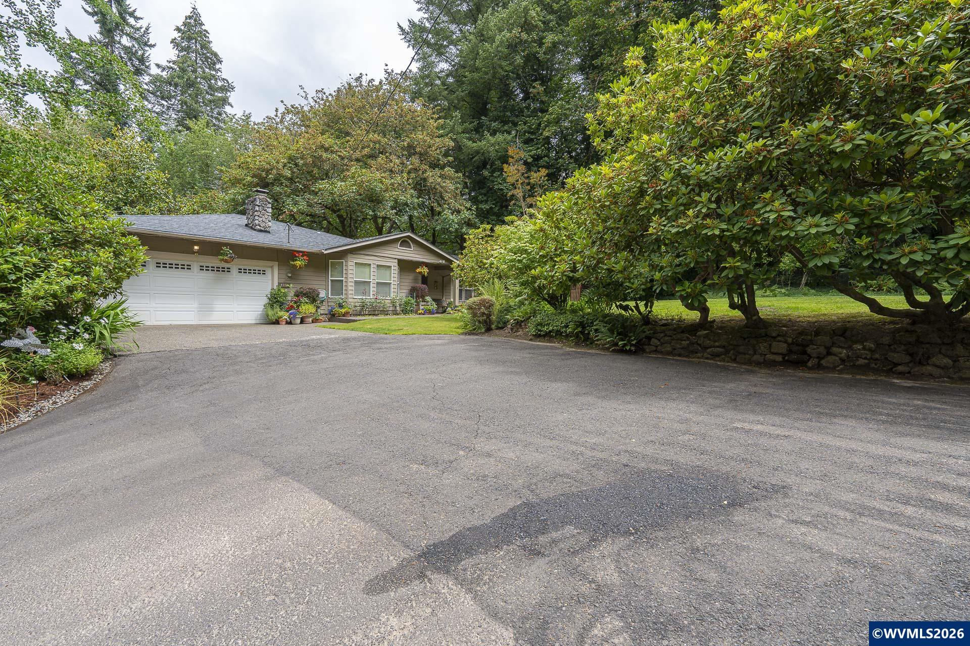 3864 Spring Street South Salem, OR 97302 - Photo 4 of 49