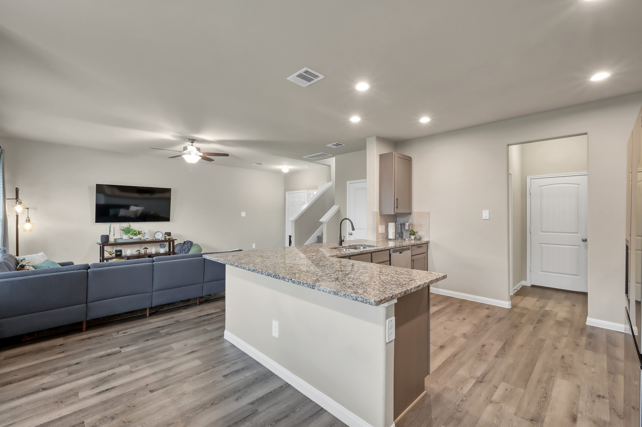 2717 Williams Grove Conroe, TX 77304 - Photo 9 of 43