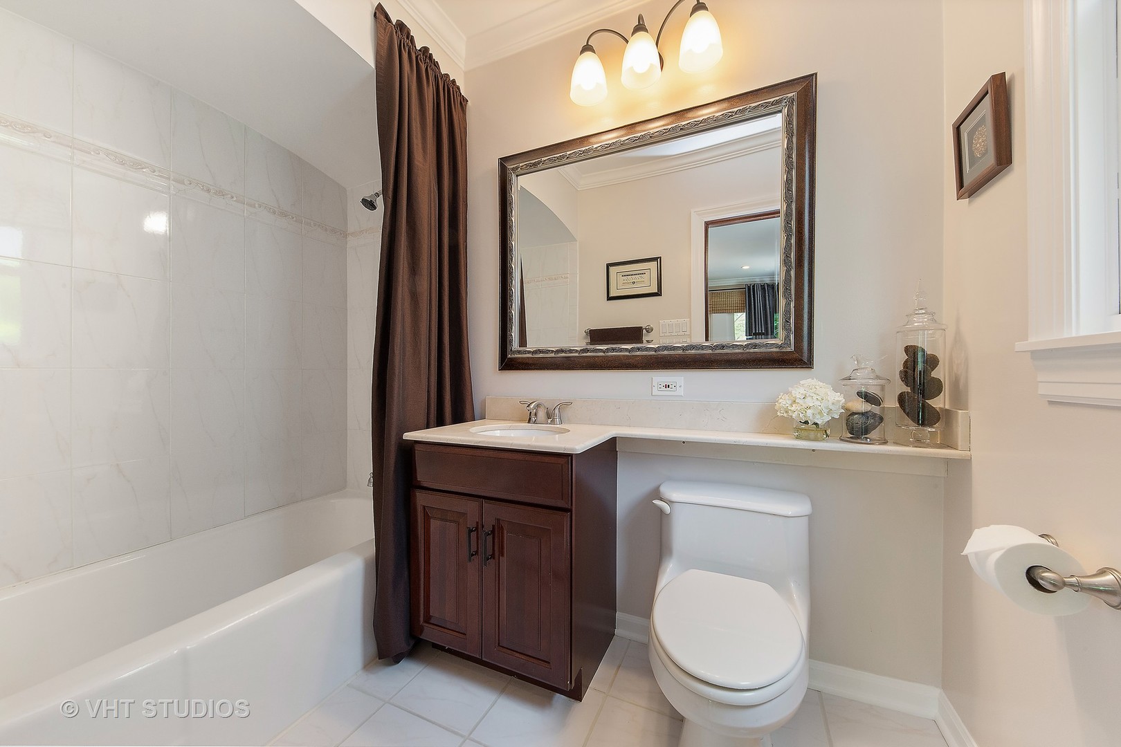 506 Uvedale Road Riverside, IL 60546 - Photo 14 of 34
