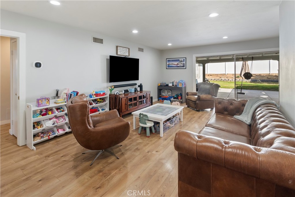 2920 Cheyenne Road Riverside, CA 92506 - Photo 8 of 31