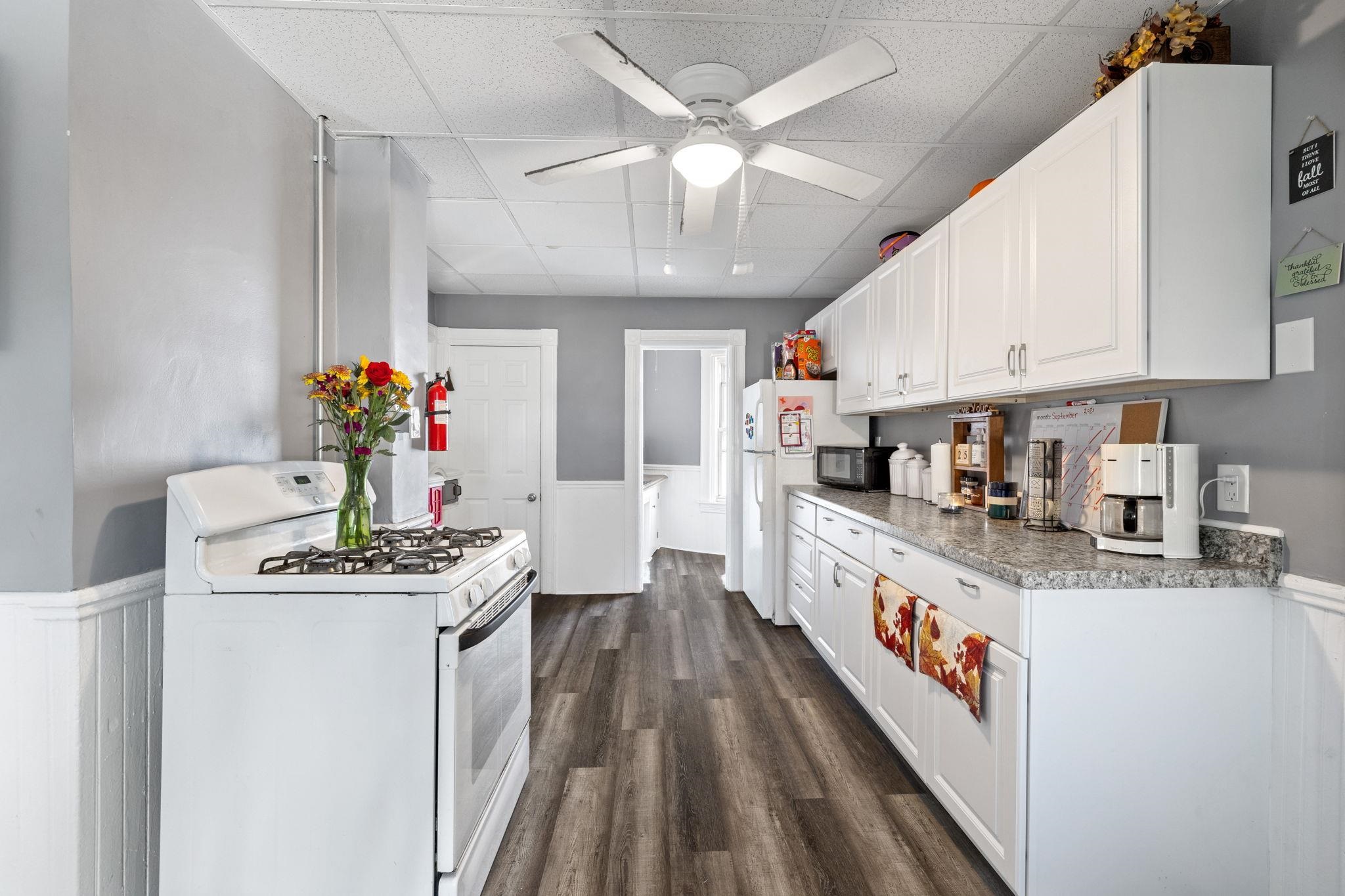 252 East High Street Manchester, NH 03104 - Photo 4 of 9