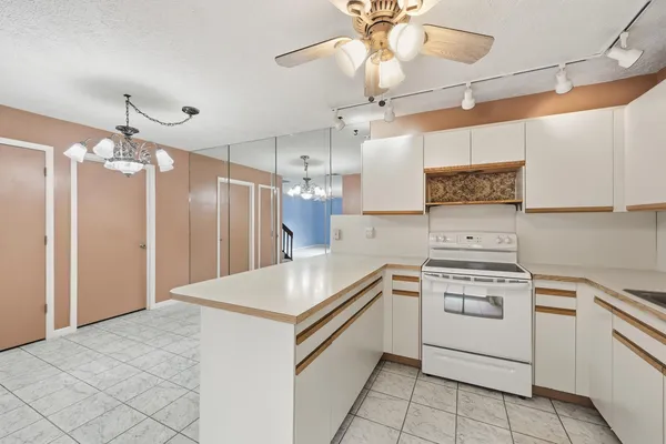 $288,000 | 6520 Southeast Windsong Lane, Unit 728, Stuart, FL 34997