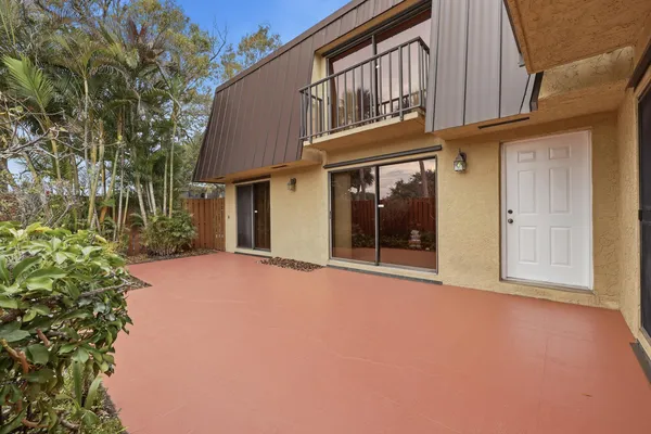 $288,000 | 6520 Southeast Windsong Lane, Unit 728, Stuart, FL 34997