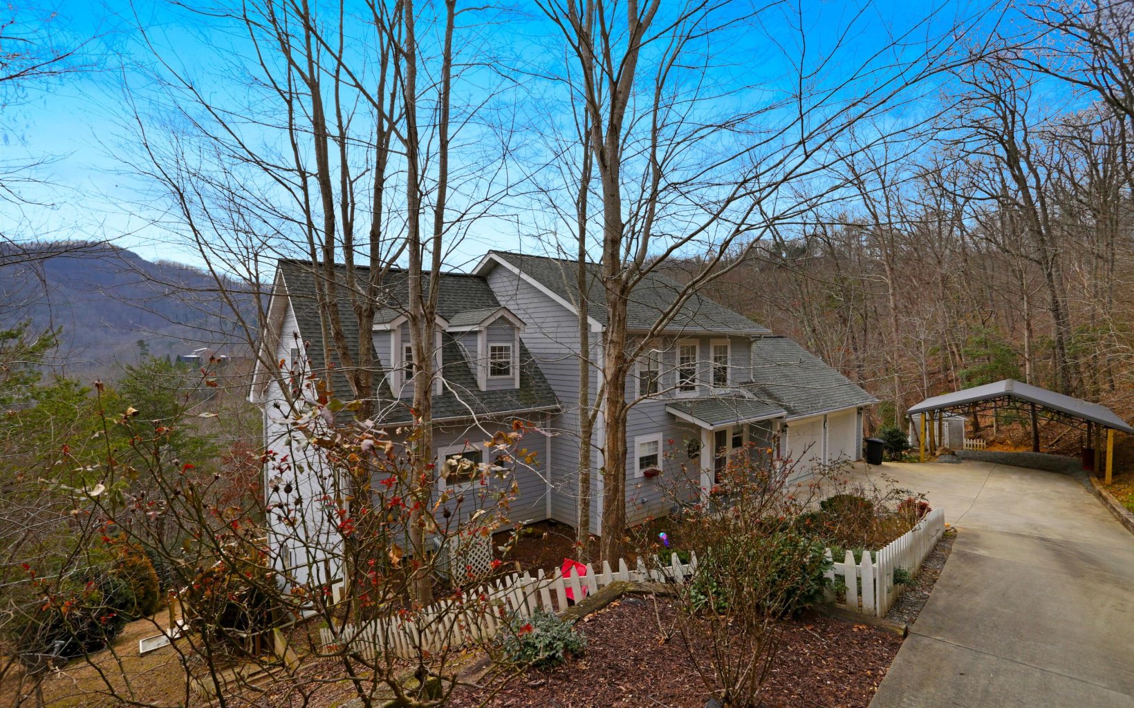 641 Smoke Rise Drive Hayesville, NC 28904 - Photo 1 of 4 Main View