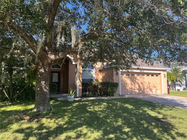 a front view of house with yard
