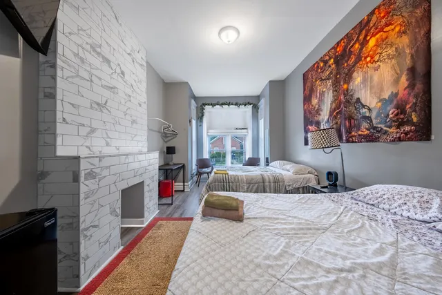 $499,222 | 209 South Albany Avenue, Chicago, IL 60612