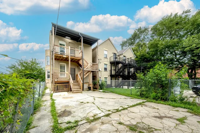 $499,222 | 209 South Albany Avenue, Chicago, IL 60612