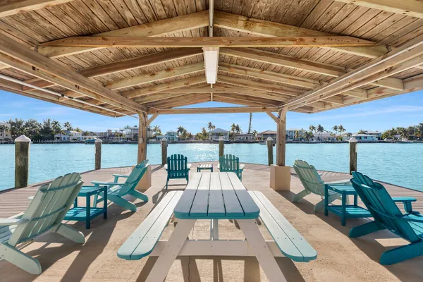 $1,175,000 | 2000 Coco Plum Drive, Unit 1403, Marathon, FL 33050