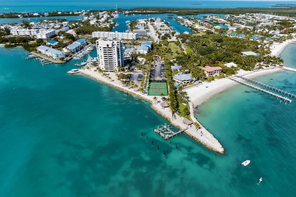 $1,175,000 | 2000 Coco Plum Drive, Unit 1403, Marathon, FL 33050