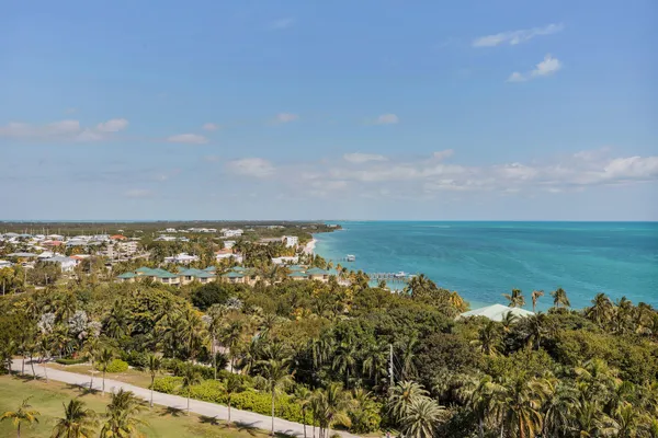 $1,175,000 | 2000 Coco Plum Drive, Unit 1403, Marathon, FL 33050
