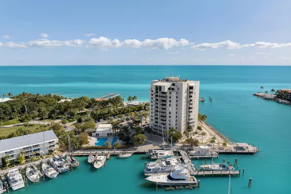 $1,175,000 | 2000 Coco Plum Drive, Unit 1403, Marathon, FL 33050