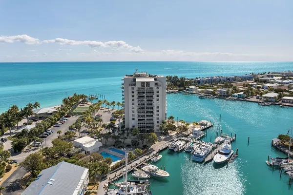$1,175,000 | 2000 Coco Plum Drive, Unit 1403, Marathon, FL 33050