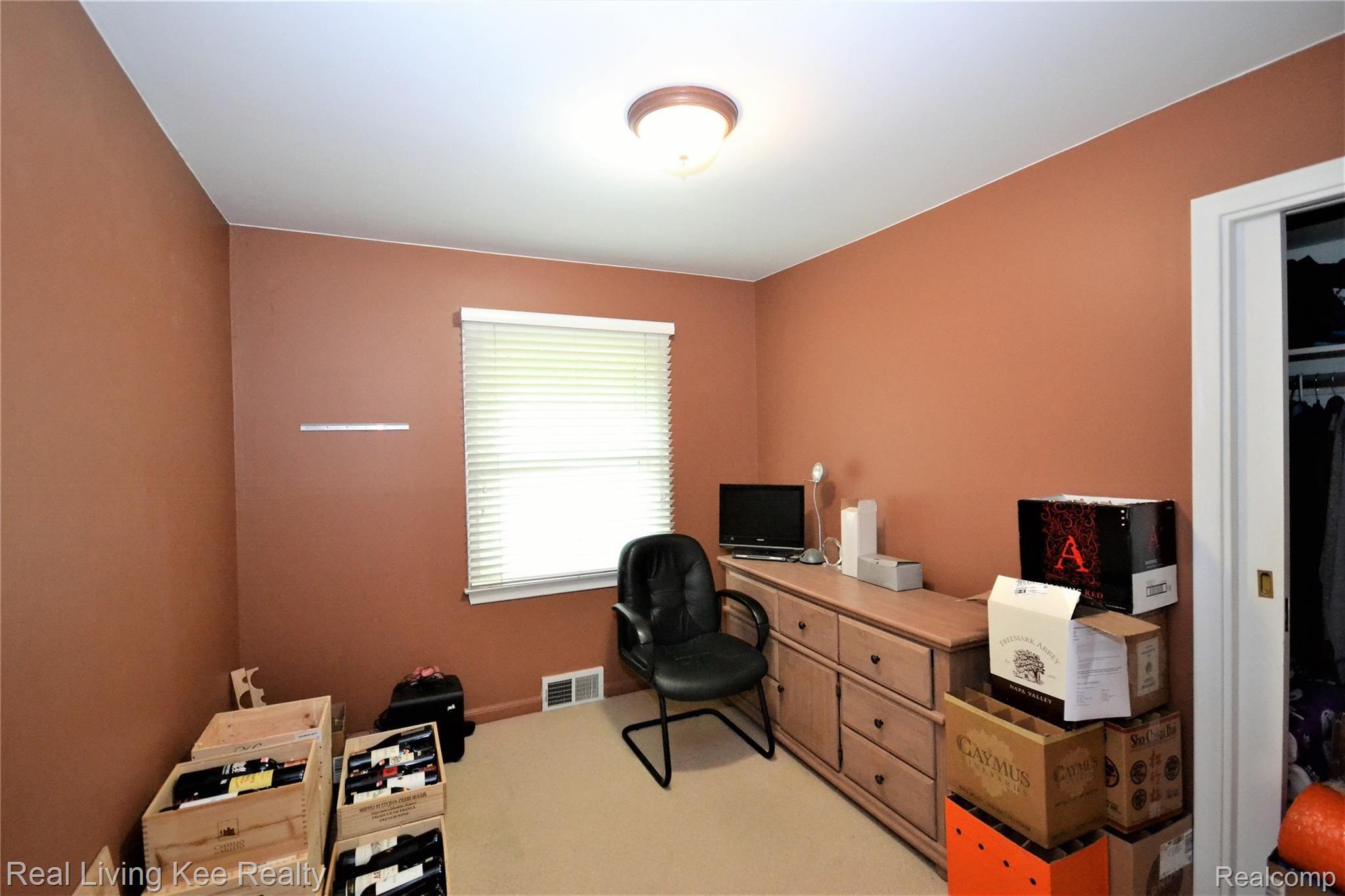1813 Derby Road Birmingham, MI 48009 - Photo 20 of 26 Bedroom #3