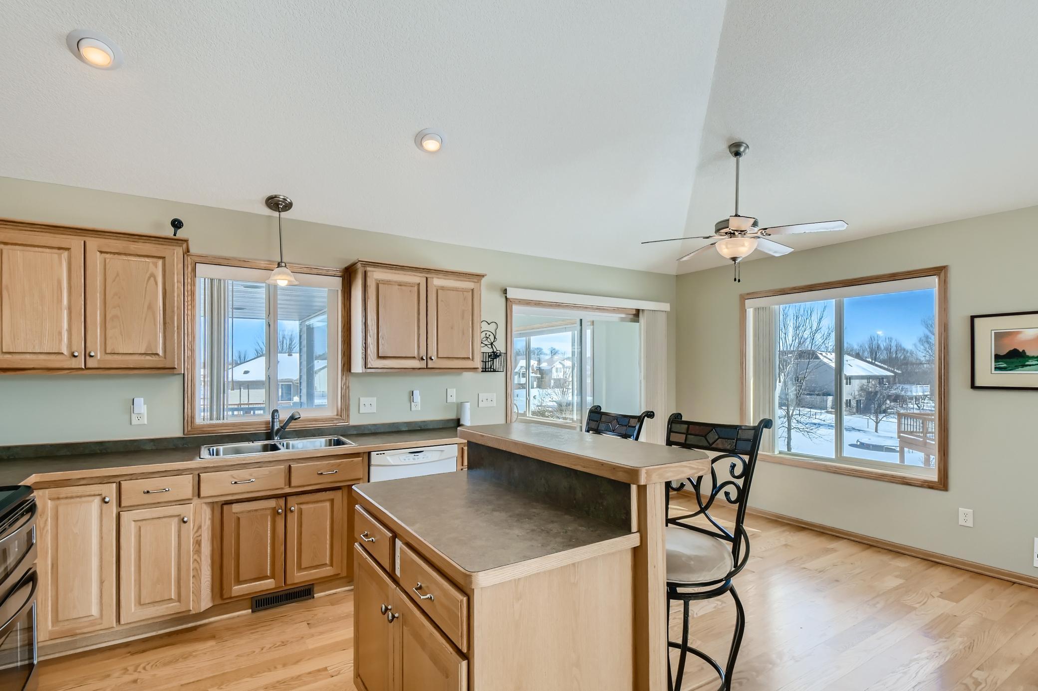 30075 Fox Run Road Stacy, MN 55079 - Photo 7 of 27 Gallery Image 7