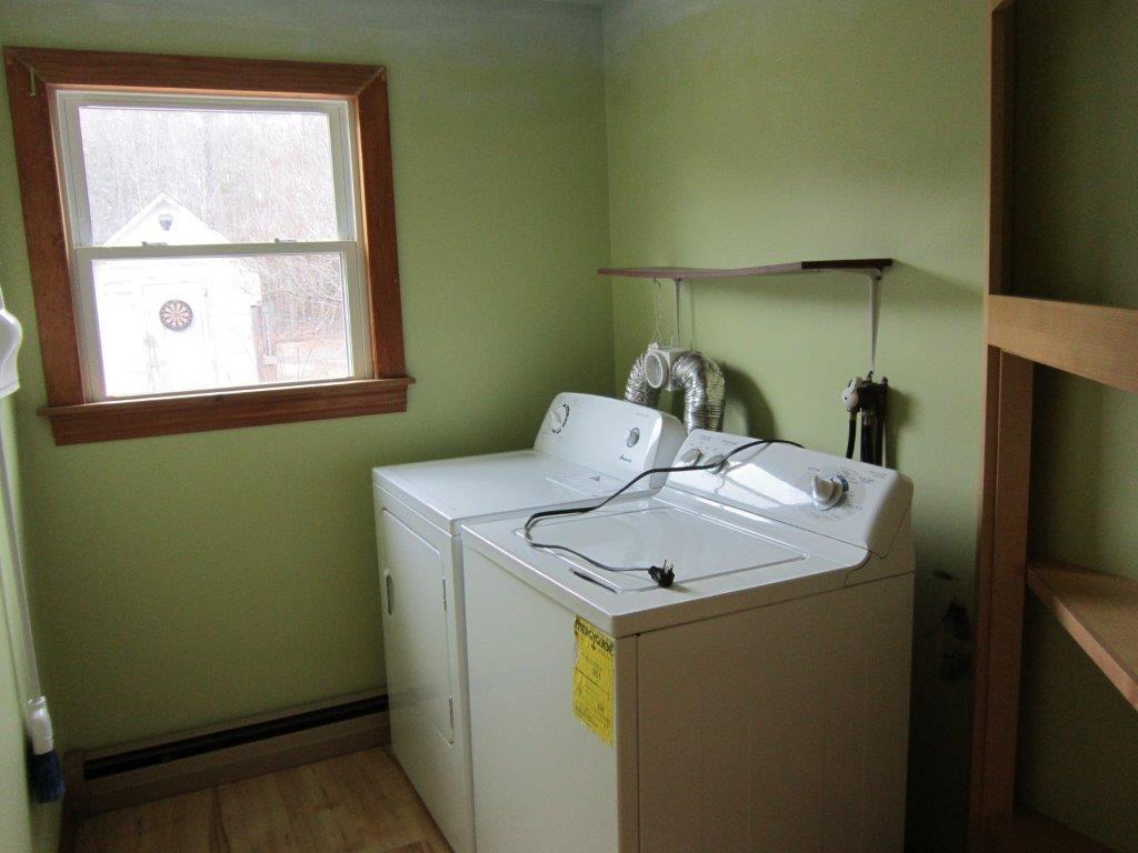 2137 Washington Road Waldoboro, ME 04572 - Photo 14 of 23 Photo