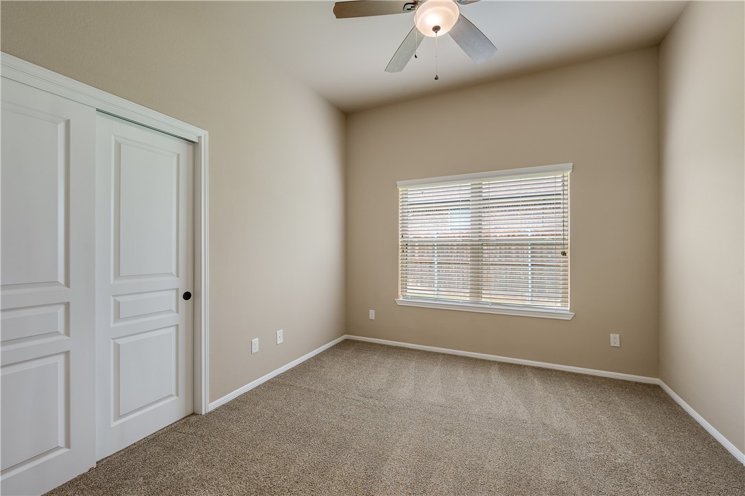 3085 Archer Circle Bryan, TX 77808 - Photo 19 of 31 an empty room with a window