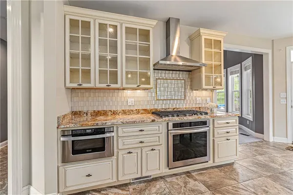 $699,000 | 613 Raleigh Drive, Greensburg, PA 15601