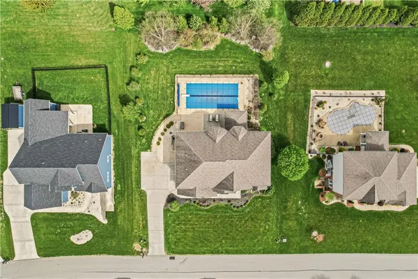 $699,000 | 613 Raleigh Drive, Greensburg, PA 15601
