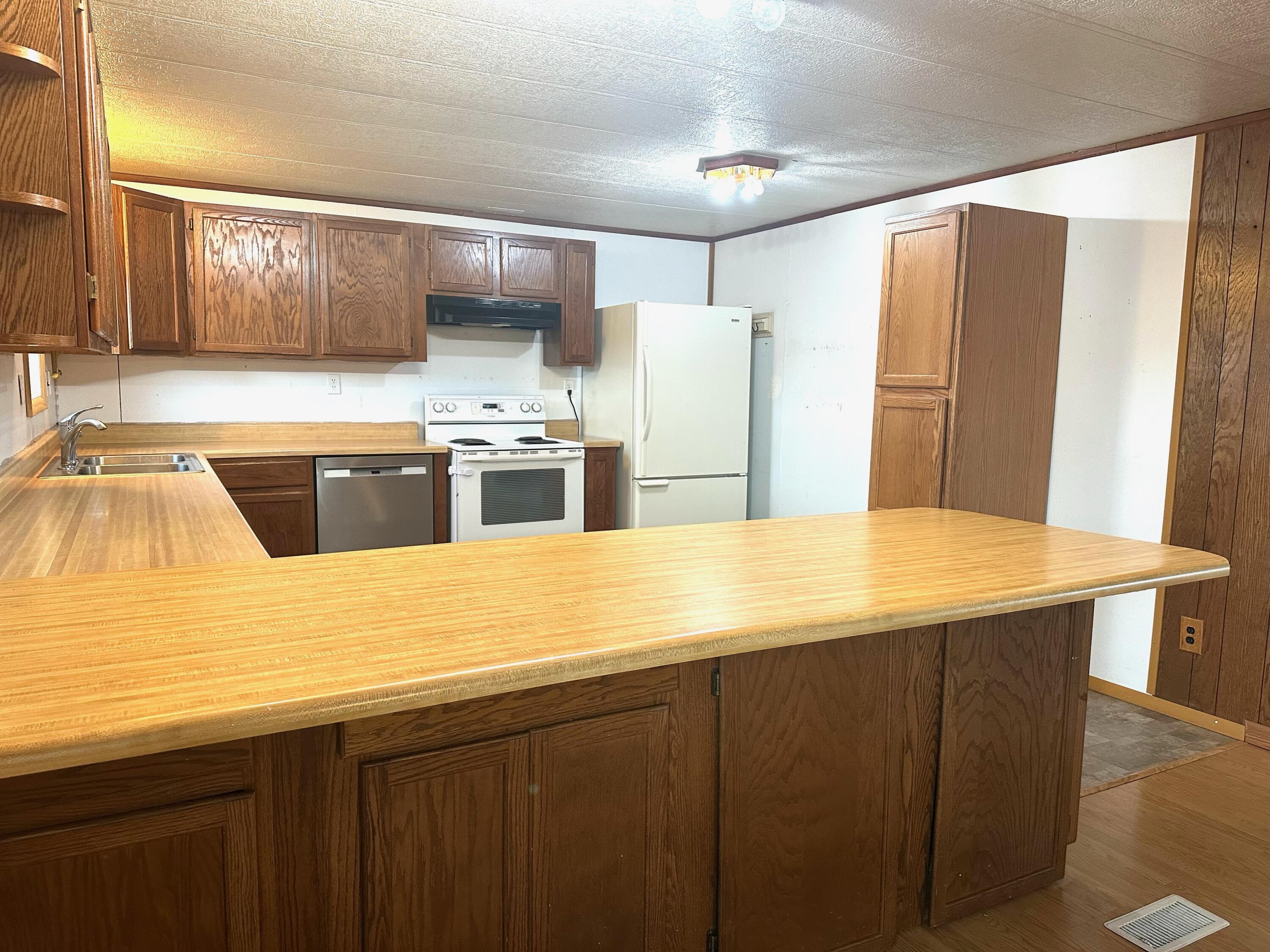 1511 Mydland Rd Unit 223  