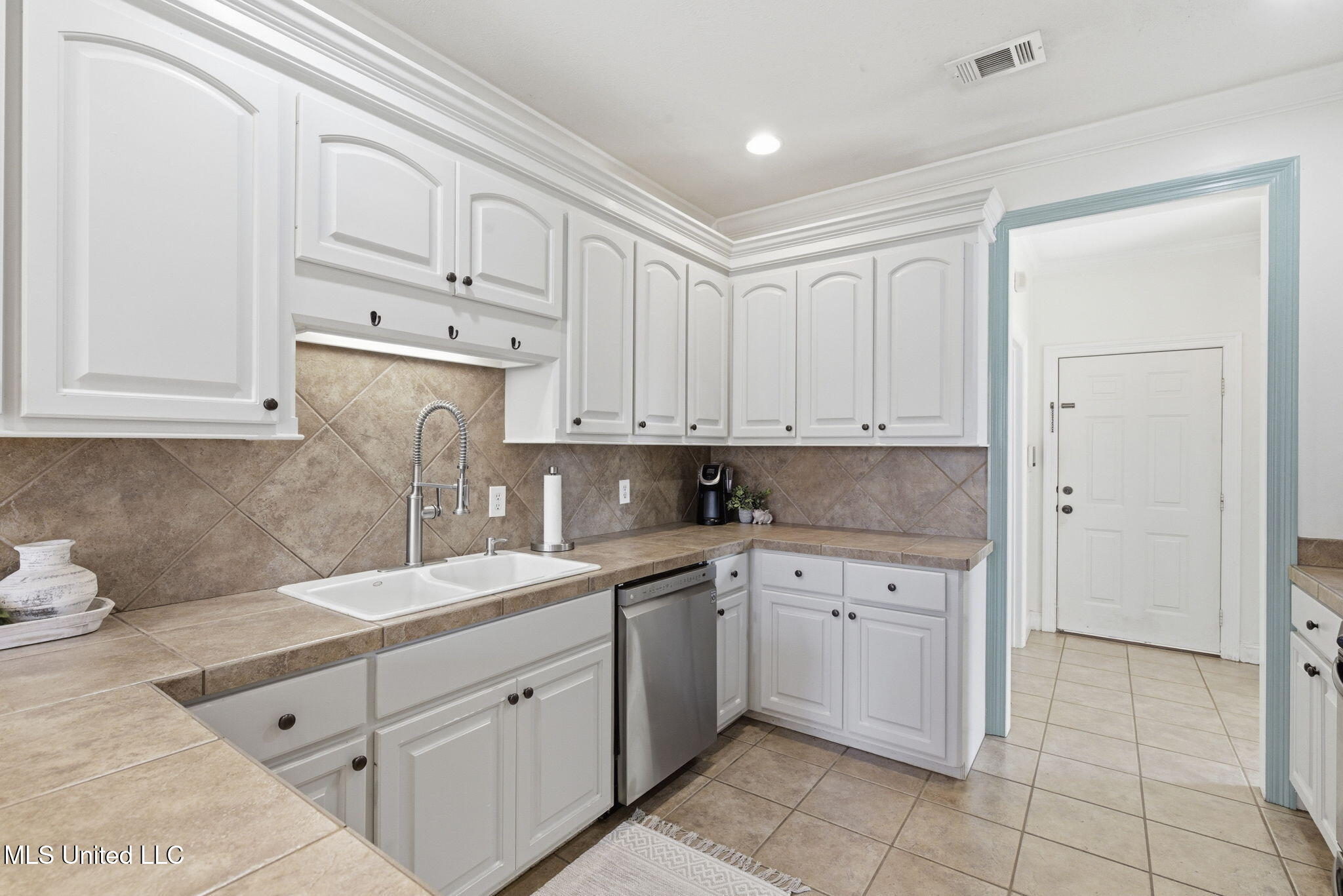 313 Red Cedar Drive Brandon, MS 39047 - Photo 23 of 51 23-web-or-mls-313 Red Cedar-23