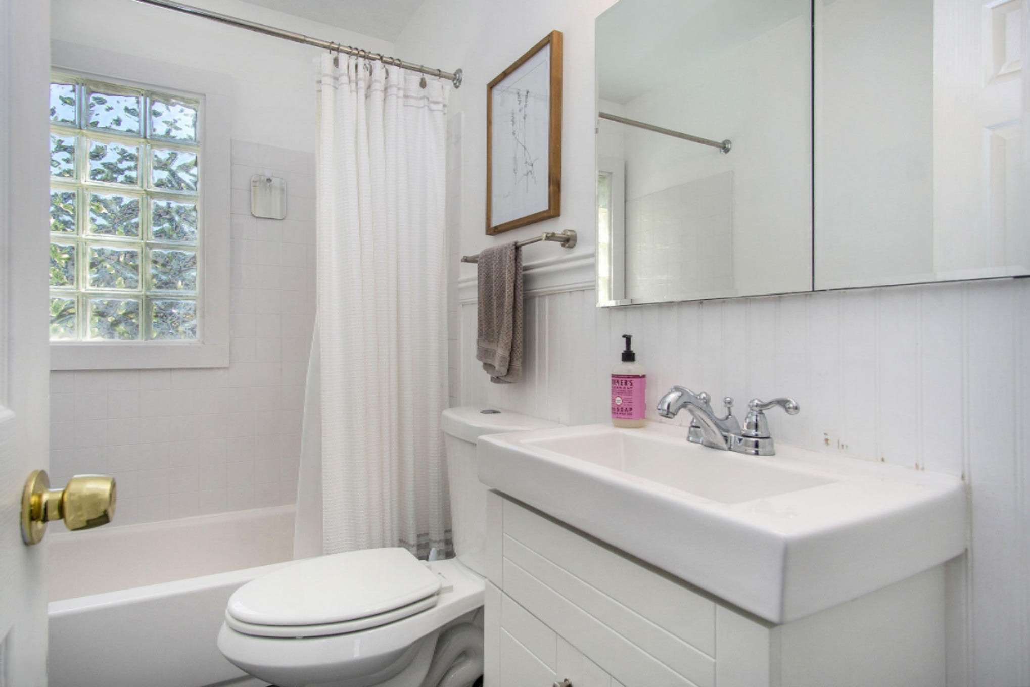 1377 Cornell Road Muskegon, MI 49441 - Photo 23 of 36 Bathroom 1